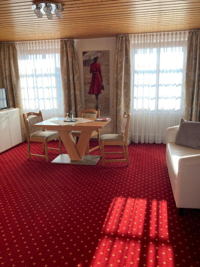 Hotel Landgasthof Kranz Huefingen ภายนอก รูปภาพ