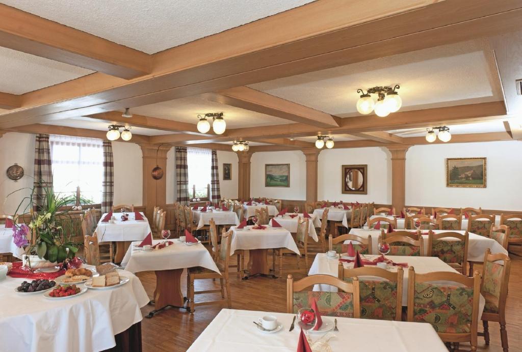 Hotel Landgasthof Kranz Huefingen ภายนอก รูปภาพ