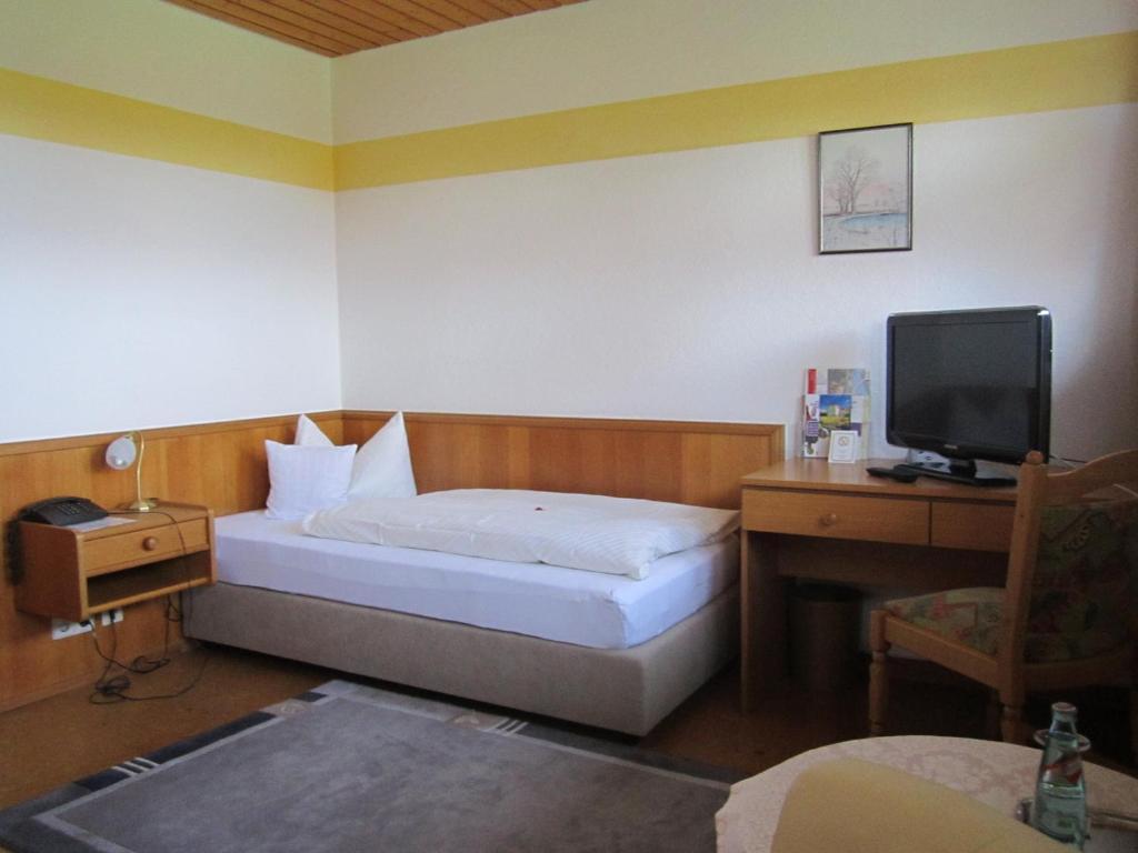 Hotel Landgasthof Kranz Huefingen ห้อง รูปภาพ