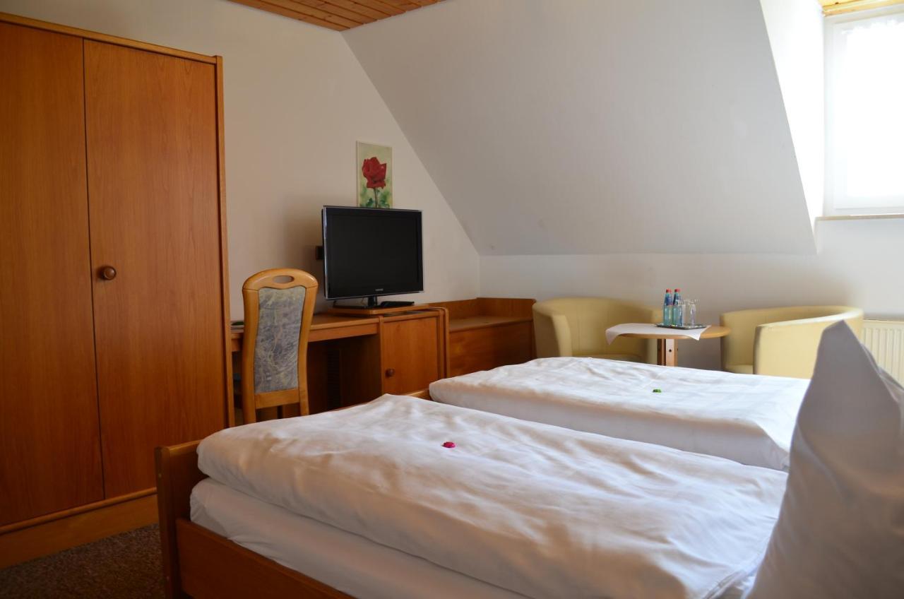Hotel Landgasthof Kranz Huefingen ภายนอก รูปภาพ