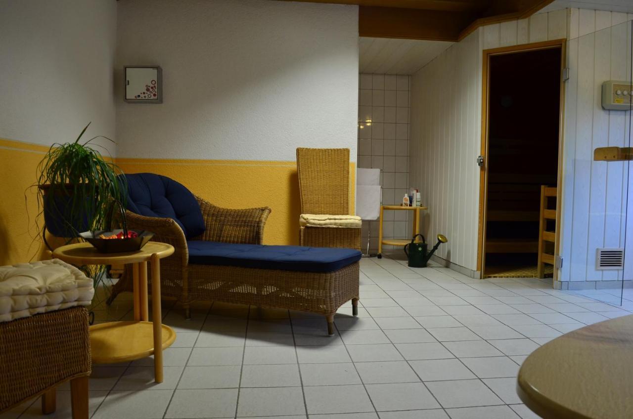 Hotel Landgasthof Kranz Huefingen ภายนอก รูปภาพ